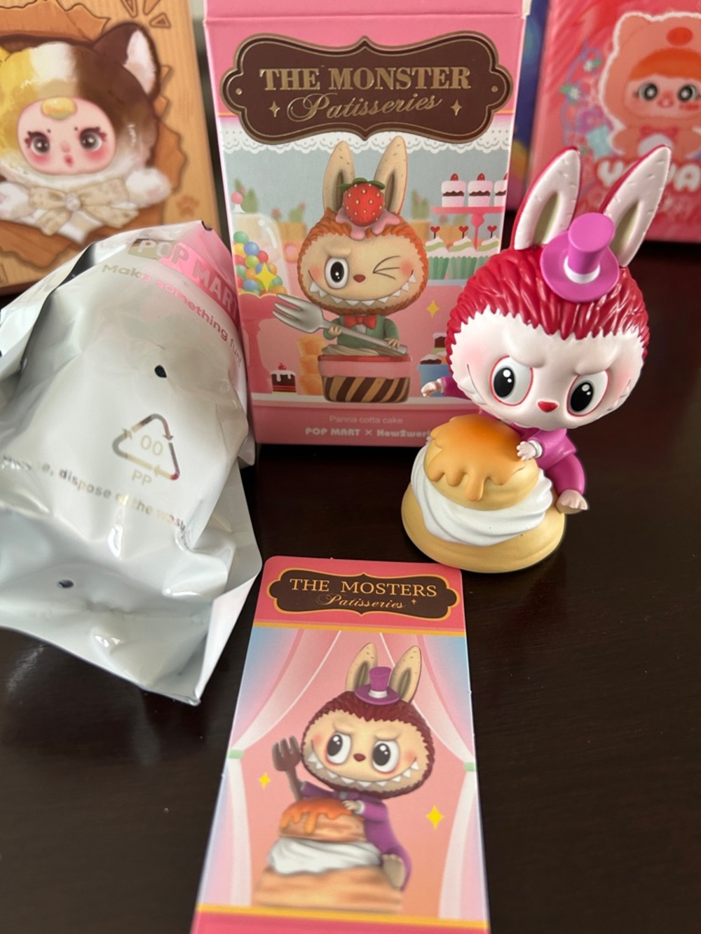 Pop Mart The Monster Patisseries Eclair Figurine
